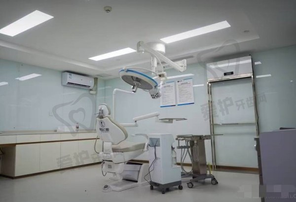 桂林柏乐口腔种植牙的舒适化体验