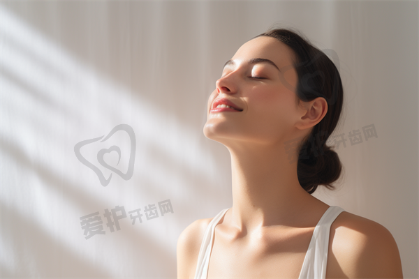 自体脂肪填充有什么优势？