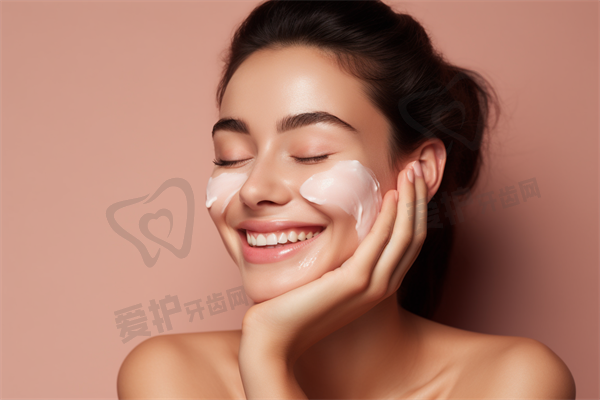 打玻尿酸垫下巴除了价格，还有哪些方面需要注意呢？