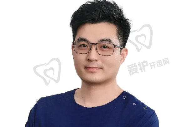黄燕清