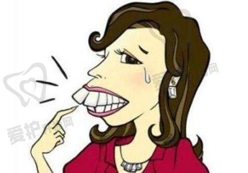 南宁诺贝尔口腔医院陆冠充医生做金属托槽矫正10880元起，专业靠谱效果好 